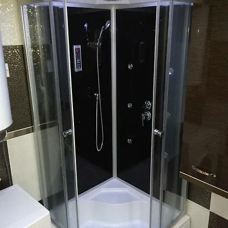 아파트 Modern Flat